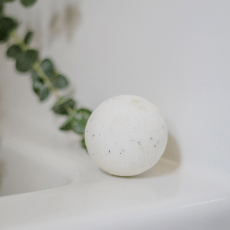 Eucalyptus Lemon Glow Bath Bomb